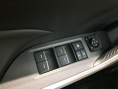 Used 2025 Toyota RAV4 XLE image 22