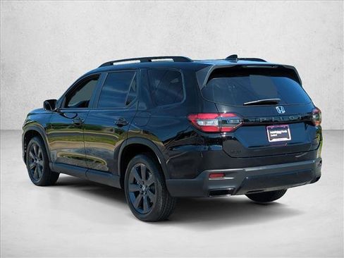 New 2026 Honda Pilot Sport image 9