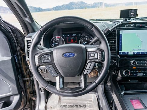 Used 2022 Ford F550 4x4 Crew Cab Super Duty image 45