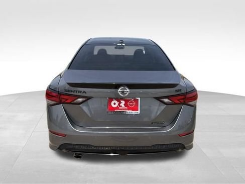 Used 2023 Nissan Sentra SR w/ Midnight Edition Package FWD image 10