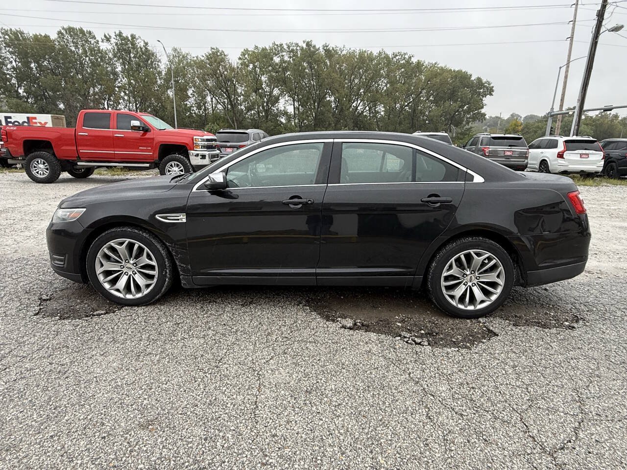 Used 2015 Ford Taurus Limited FWD image 6