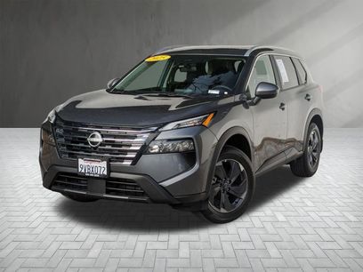 Used 2025 Nissan Rogue SV w/ SV Premium Package