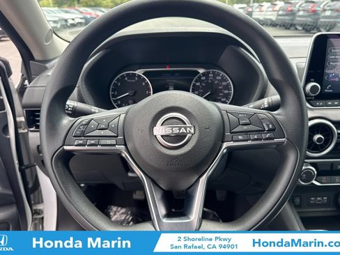 Used 2024 Nissan Sentra SV FWD image 28