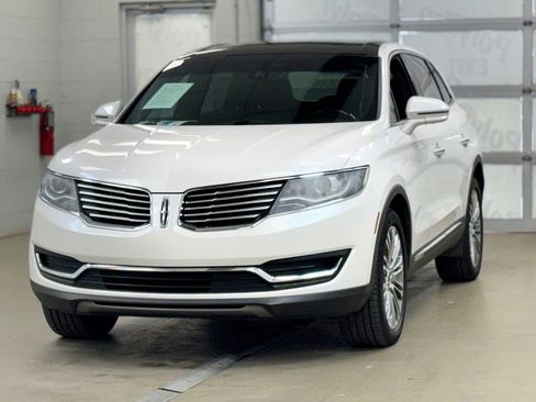 Used 2018 Lincoln MKX Reserve w/ Lincoln MKX Climate Package AWD/4WD image 3
