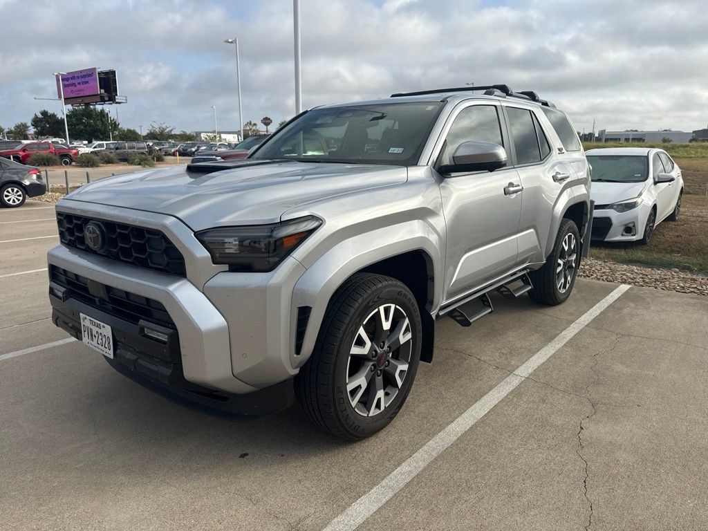Used 2025 Toyota 4Runner TRD Sport Premium w/ Tow Technology Package AWD/4WD image 5