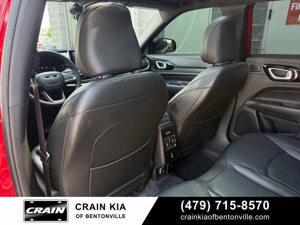 Used 2024 Jeep Compass Limited AWD/4WD image 24