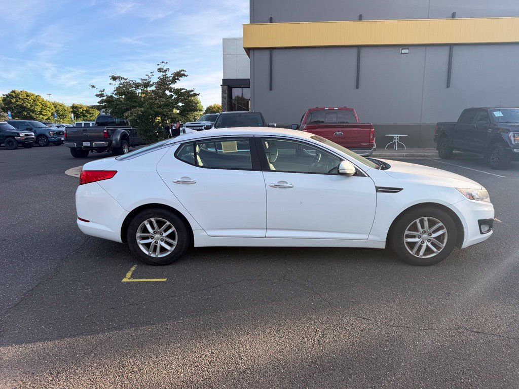 Used 2012 Kia Optima LX w/ Convenience Pkg FWD image 5