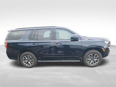 Used 2024 Chevrolet Tahoe Z71 w/ Luxury Package AWD/4WD image 2
