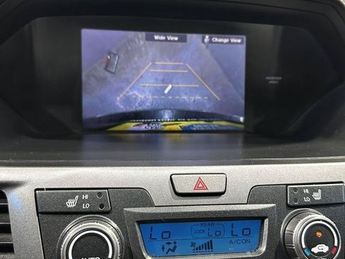 Used 2013 Honda Odyssey Touring image 12