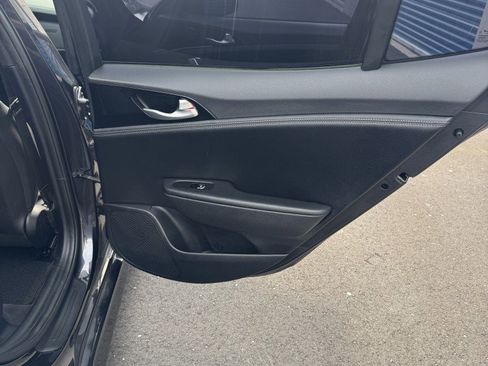 Used 2022 Kia Stinger GT-Line RWD image 10