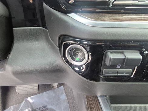 Used 2022 Chevrolet Silverado 1500 RST image 28