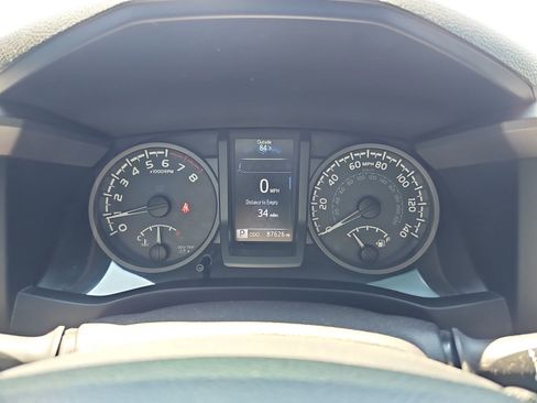 Used 2016 Toyota Tacoma TRD Off-Road w/ Towing Package RWD image 16