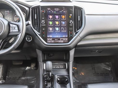 Used 2025 Subaru Ascent Bronze Edition image 13