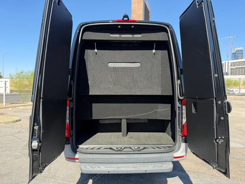 Used 2022 Mercedes-Benz Sprinter 3500 image 39