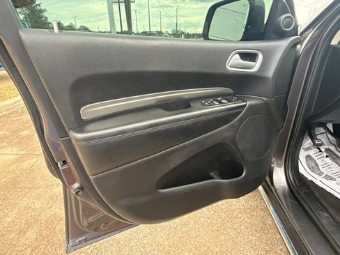Used 2019 Dodge Durango SXT w/ 3rd Row Seating Group AWD/4WD image 10