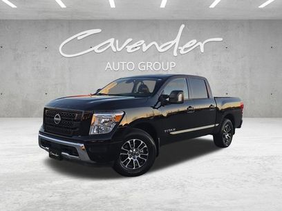 Used 2024 Nissan Titan SV w/ SV Convenience Package
