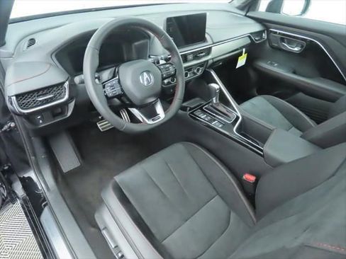 Used 2025 Acura ADX A-Spec image 10
