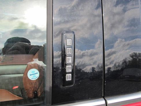 Used 2018 Ford F150 King Ranch w/ Equipment Group 601A Luxury image 13