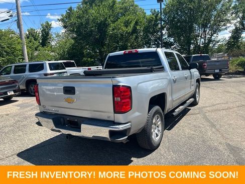 Used 2018 Chevrolet Silverado 1500 LT w/ LT Eassist Package RWD image 3