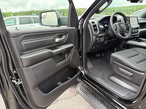New 2026 RAM 1500 Express AWD/4WD image 12
