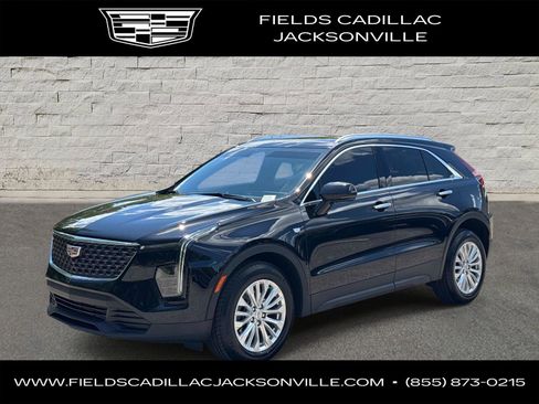 Used 2024 Cadillac XT4 Luxury w/ Cold Weather Package FWD image 1