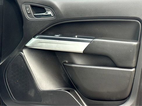 Used 2021 Chevrolet Colorado LT w/ Fleet Safety Package image 12