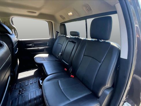 Used 2018 RAM 2500 Laramie w/ Sport Appearance Group AWD/4WD image 19