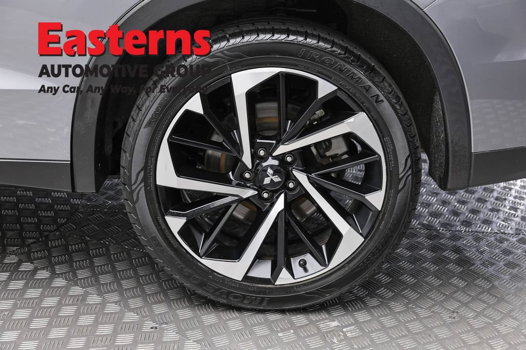 Used 2024 Mitsubishi Outlander SE AWD/4WD image 9