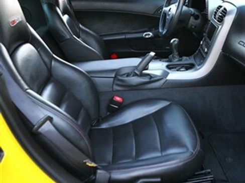 Used 2006 Chevrolet Corvette Z06 w/ Preferred Equipment Group RWD image 22