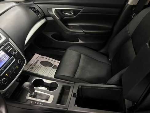 Used 2017 Nissan Altima 2.5 SR w/ Midnight Edition Package image 35