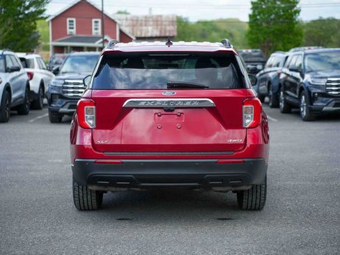 Used 2023 Ford Explorer XLT AWD/4WD image 6