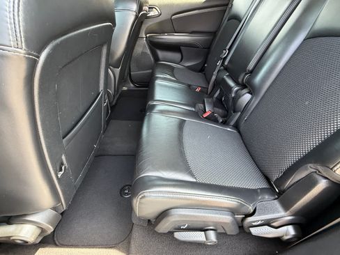 Used 2017 Dodge Journey Crossroad w/ Popular Equipment Group FWD image 11