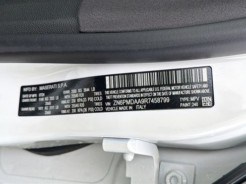 Certified 2024 Maserati Grecale GT image 44