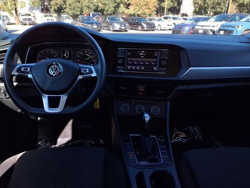 Used 2021 Volkswagen Jetta S image 18