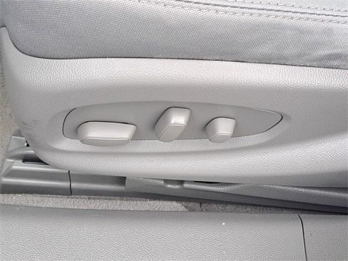 Used 2014 Chevrolet Impala LS w/ LS Convenience Package image 9