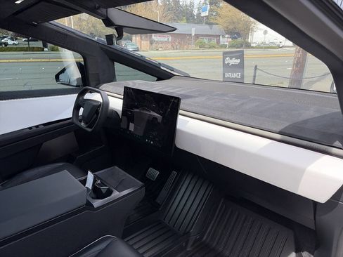 Used 2024 Tesla Cybertruck Cyberbeast AWD/4WD image 20