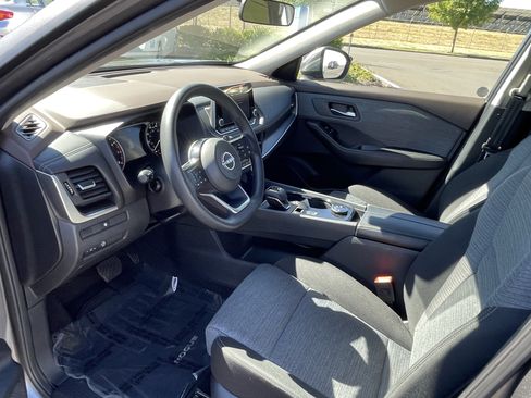 Used 2023 Nissan Rogue SV AWD/4WD image 8