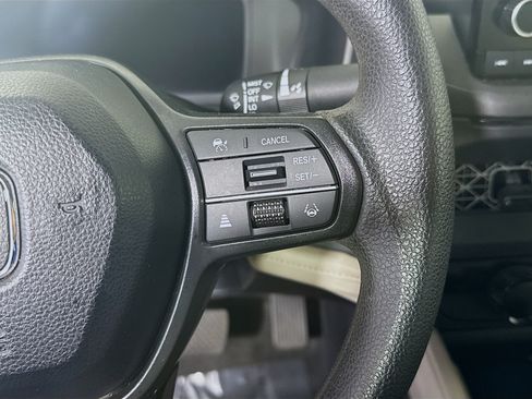 Used 2025 Honda Accord LX image 15