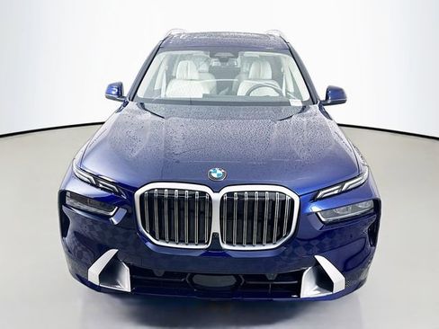New 2026 BMW X7 xDrive40i image 2