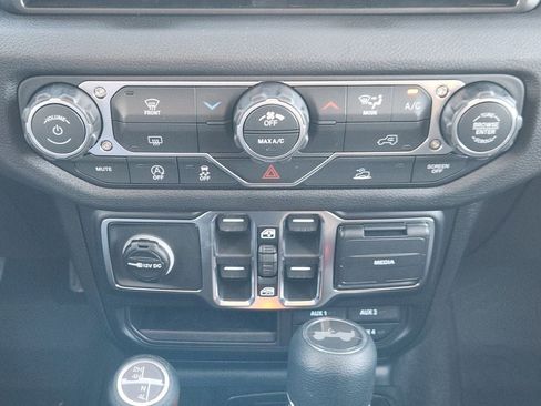 New 2026 Jeep Wrangler Unlimited Sport image 15