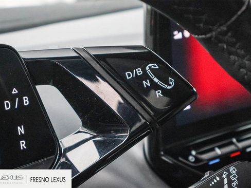 Used 2021 Volkswagen ID.4 Pro image 20