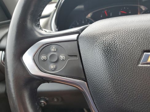 Used 2020 Chevrolet Traverse LT FWD image 22