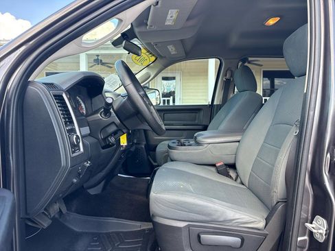 Used 2015 RAM 1500 Express AWD/4WD image 28