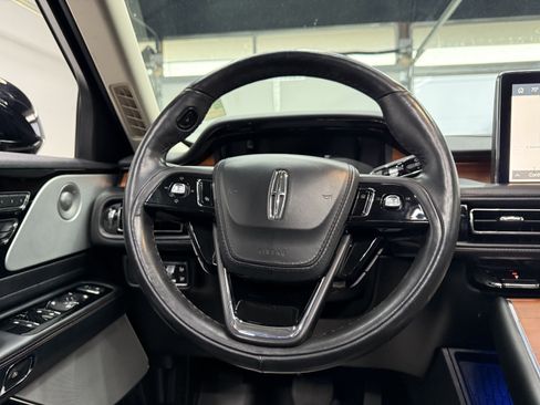 Used 2020 Lincoln Aviator Reserve w/ Equipment Group 201A image 15