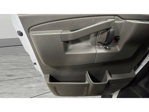 Used 2023 Chevrolet Express 3500 LS RWD image 9