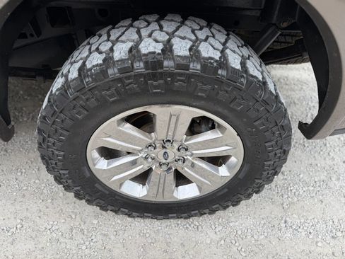 Used 2018 Ford F150 Lariat AWD/4WD image 9