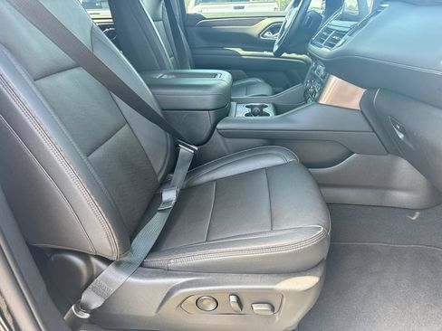 Used 2023 Chevrolet Tahoe High Country AWD/4WD image 14
