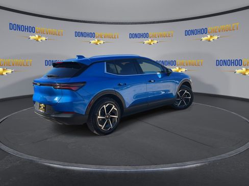 New 2026 Chevrolet Equinox EV LT image 8