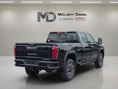 New 2026 GMC Sierra 2500 Denali Ultimate AWD/4WD image 5