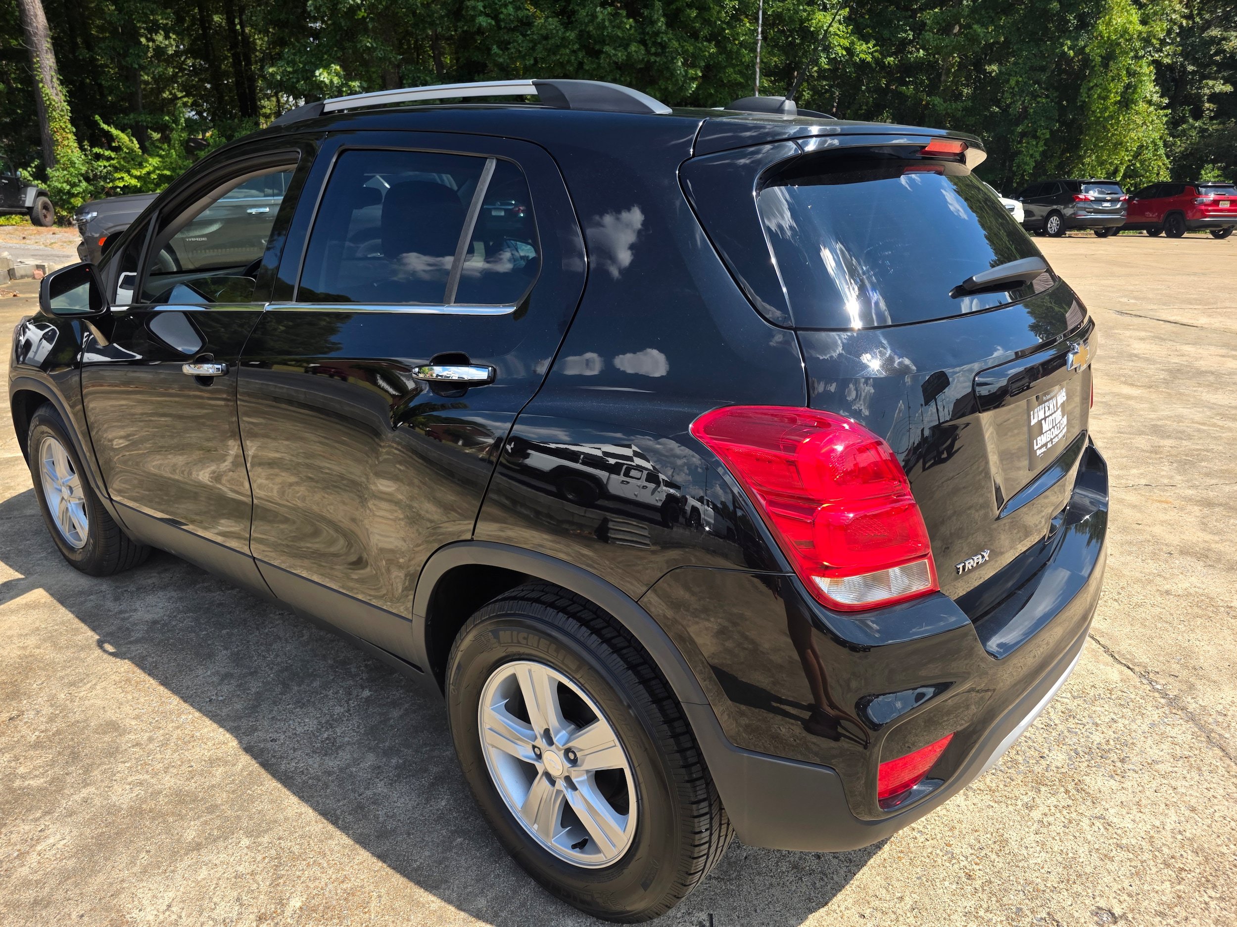 Used 2020 Chevrolet Trax LT w/ LT Convenience Package FWD image 7